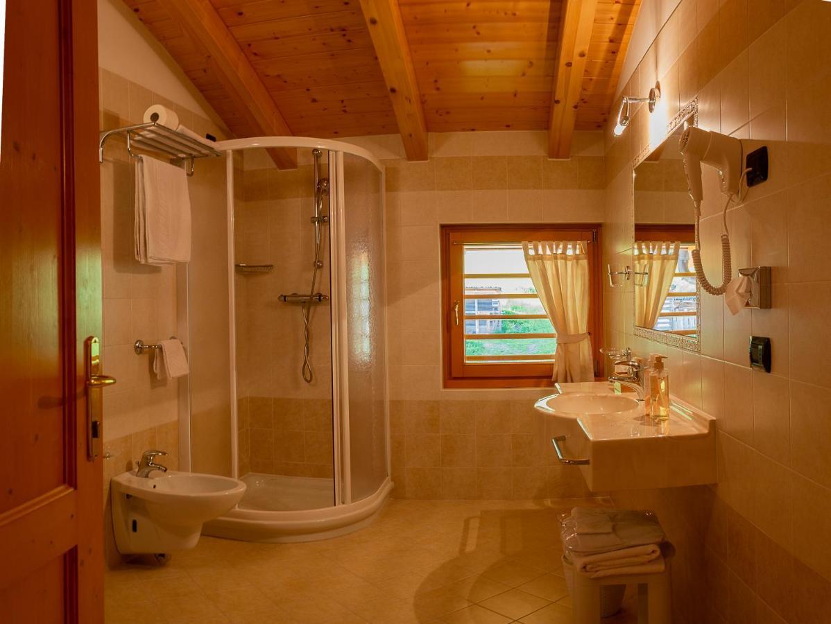 Hotel Garni Sant'Antonio Con Spa Madonna di Campiglio Exterior photo