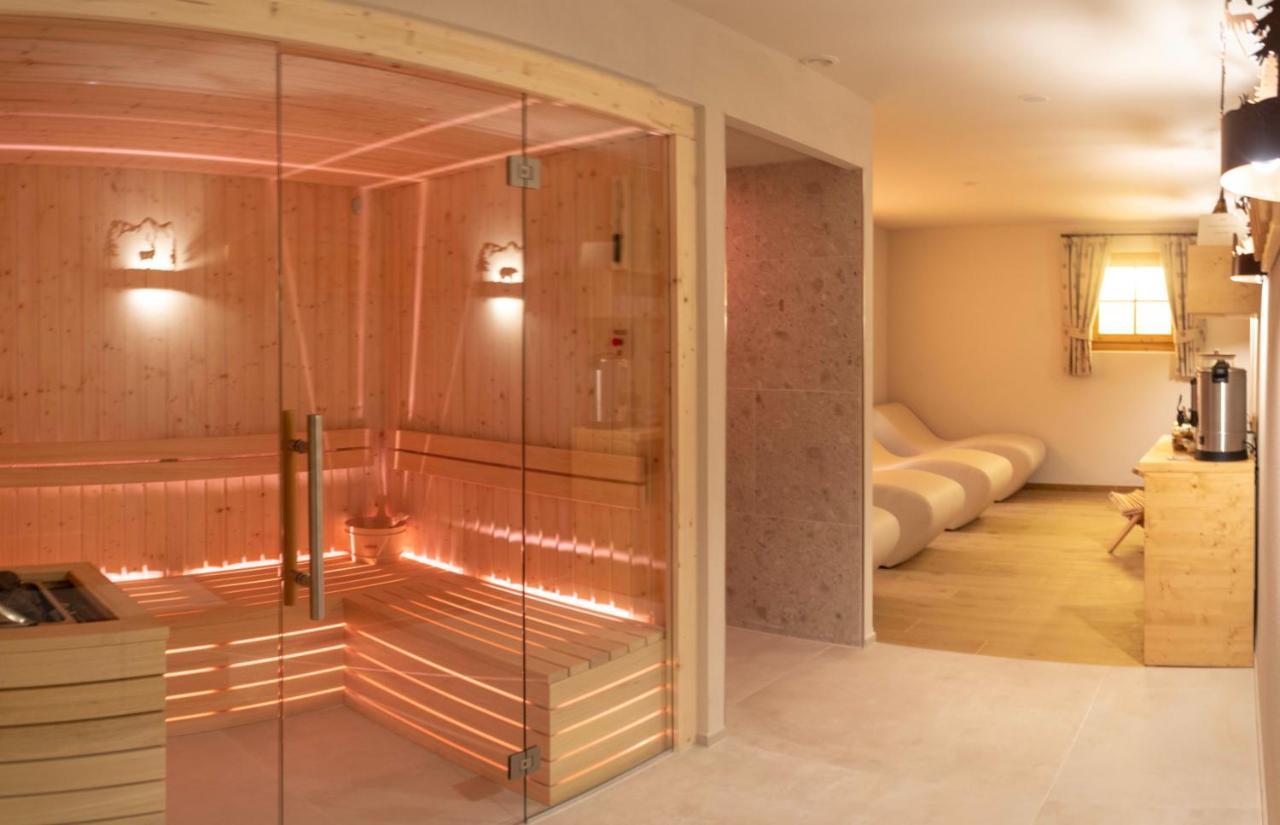Hotel Garni Sant'Antonio Con Spa Madonna di Campiglio Exterior photo